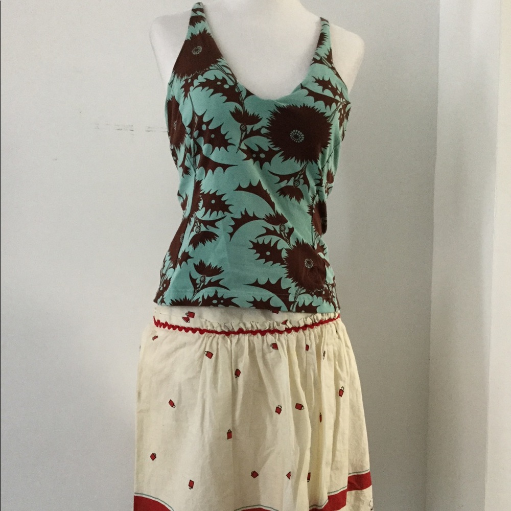 Patagonia stretch yoga top w/ Violet skirt